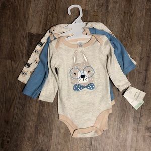 NWT 3 Pack Llama Baby Onesies Bodysuits